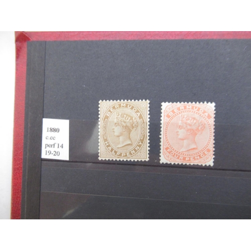 650 - Collection of C19th & C20th International stamps to inc. folder cont. Bahamas stamps, 2 folders cont... 