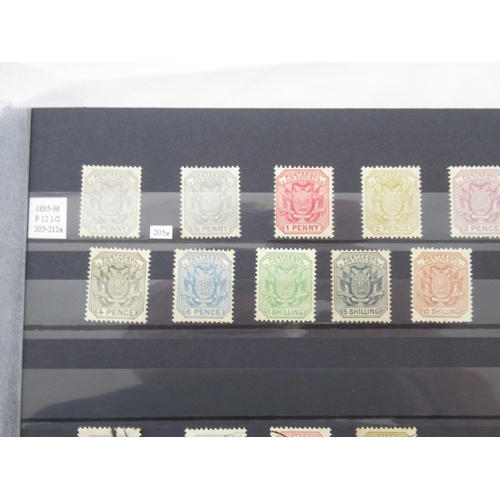 651 - Collection of C19th and 20th International stamps to inc. 2 Folders cont. South African stamps, fold... 