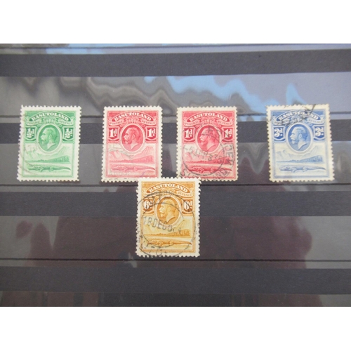 663 - Collection of C19th/20th International stamps to inc. album cont. Papua New Guinea stamps, album con... 