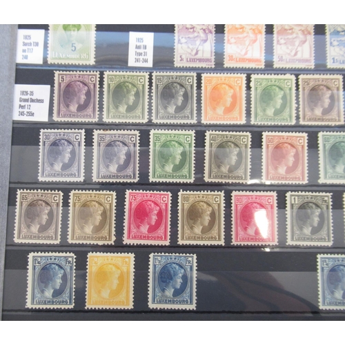 665 - Collection of C19th/20th International stamps to inc. album cont. Greek stamps, album cont. Czechosl... 