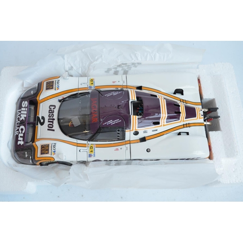 353 - Exoto Motobox 1/18 scale highly detailed diecast 1988 Jaguar XJR-9LM 24 Hour Le Mans J.Lammers/J.Dum... 