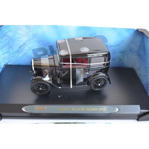 359 - Collection of 1/18 scale diecast model vehicles from Solido Prestige Collection, Burago, Ricko, Yat ... 