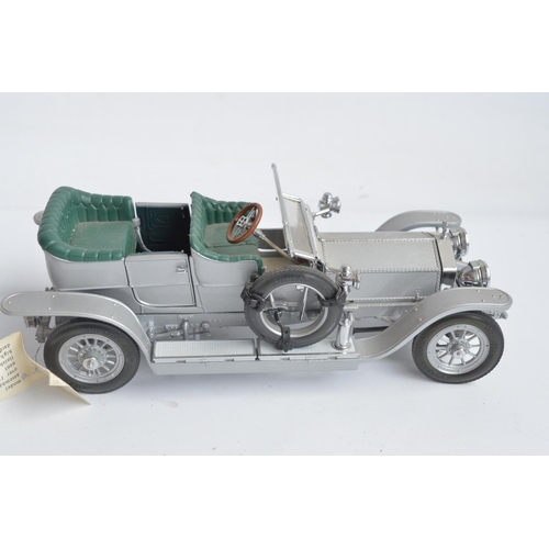 361 - Five boxed 1/24th scale diecast car models from Franklin Mint to include a 1912 Packard Victoria Mod... 