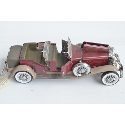 361 - Five boxed 1/24th scale diecast car models from Franklin Mint to include a 1912 Packard Victoria Mod... 