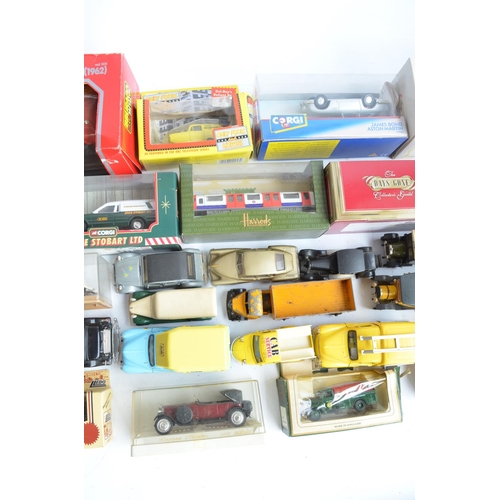 364 - Extensive collection of mostly unboxed diecast vehicle models from Solido, Matchbox, Corgi, Dinky et... 