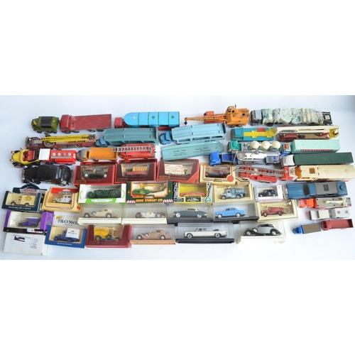 365 - Extensive collection of boxed and unboxed mostly diecast vehicle models, various scales and manufact... 