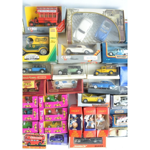 365 - Extensive collection of boxed and unboxed mostly diecast vehicle models, various scales and manufact... 