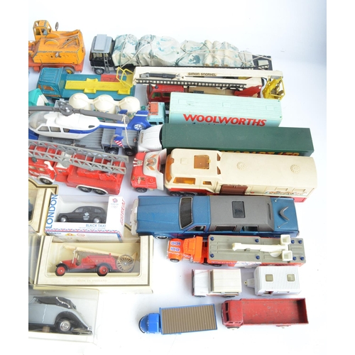 365 - Extensive collection of boxed and unboxed mostly diecast vehicle models, various scales and manufact... 