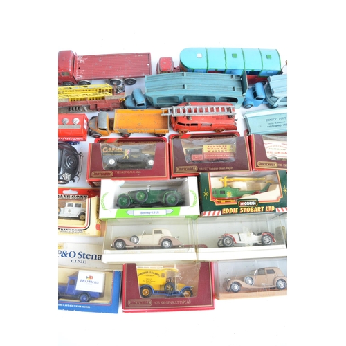 365 - Extensive collection of boxed and unboxed mostly diecast vehicle models, various scales and manufact... 