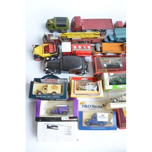 365 - Extensive collection of boxed and unboxed mostly diecast vehicle models, various scales and manufact... 