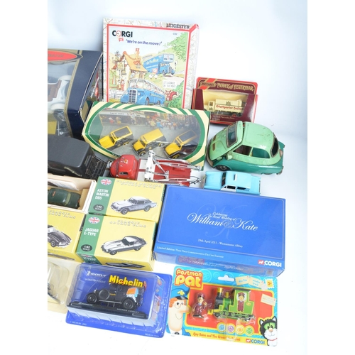 365 - Extensive collection of boxed and unboxed mostly diecast vehicle models, various scales and manufact... 