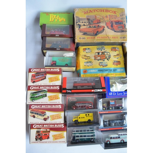 367 - Collection of boxed diecast vehicle models, various scales and manufacturers to include 1/50 Corgi (... 