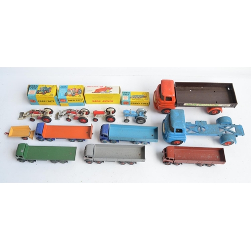 377 - Collection of vintage Corgi and Dinky tractor and farm models to include boxed Corgi Toys 60 Fordson... 