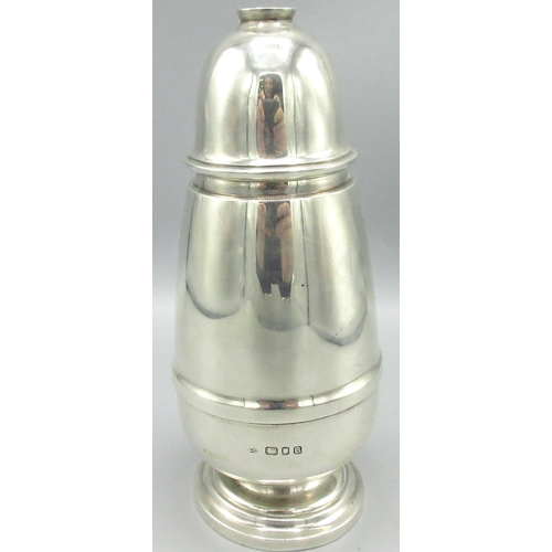 75 - 20th century silver sugar caster on a pedestal foot, makers mark rubbed, London, 1937, 8.2ozt