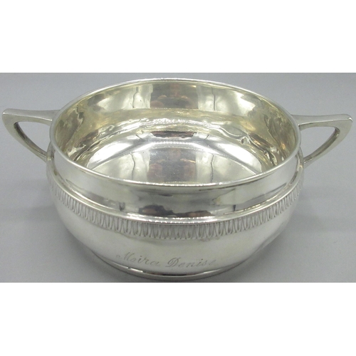 78 - Art Deco silver twin handled sugar bowl by Cooper Brothers & Sons, Sheffield, 1927, 6.7ozt