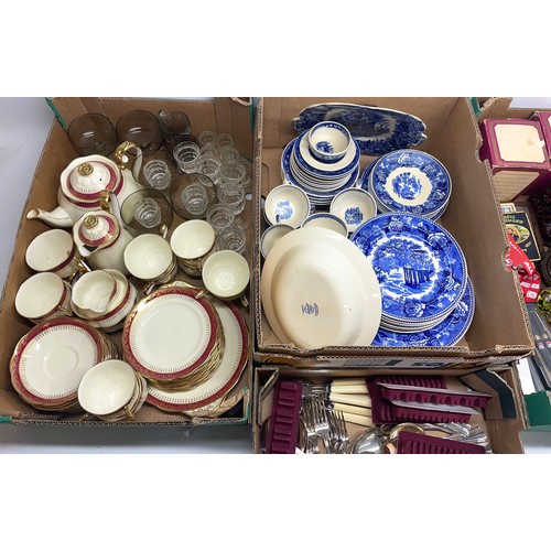 1077 - Collection of tea ware, glassware, silver plate cutlery, Wedgwood dinnerware and other collectables ... 