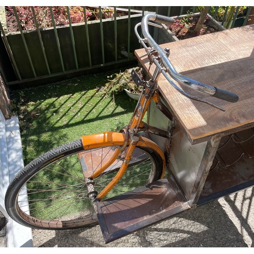 1183 - Shane Lynch collection - Vintage Bicycle bar counter complete with wine/ bottle rack, counter tops a... 