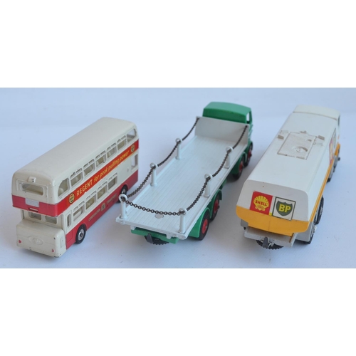 393 - Collection of vintage Dinky Toys to include 292 Leyland Atlantean bus (model fair/good, box poor wit... 