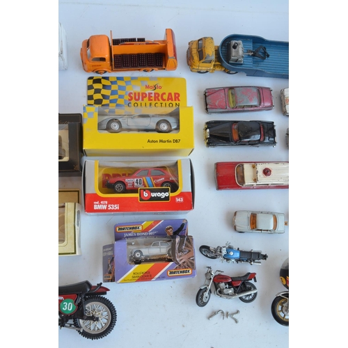 394 - Collection of mostly unboxed diecast models to include vintage examples from Corgi, Budgie, Dinky, M... 