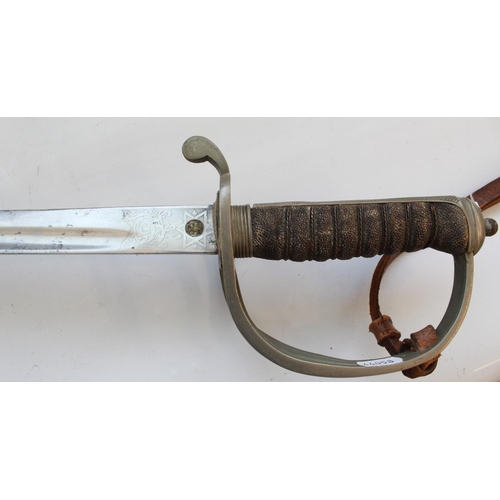 1546 - George V 1821 pattern Artillery Officer's sword with King's cypher to blade. Complete with original ... 