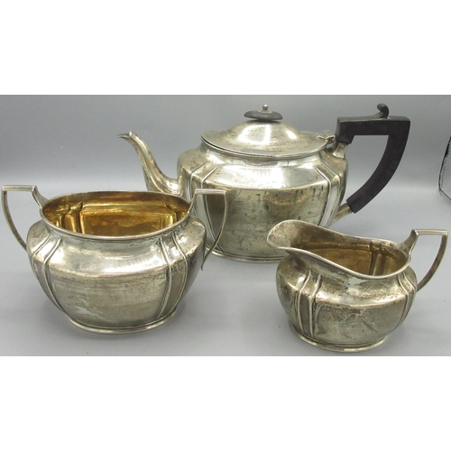 197 - George V silver tea set incl teapot with ebonised handle and finial, twin handled sugar bowl and mil... 