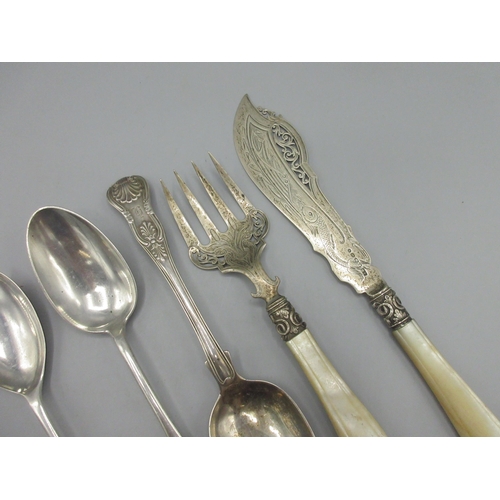 198 - Victorian silver fish serving set with mother of pearl handles and fish engraved blade, Georgian kin... 