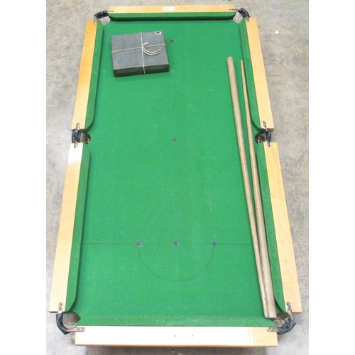 1166 - Walter Lambert & Sons Ltd., Nelson, Lancashire children's table top snooker table complete with ball... 