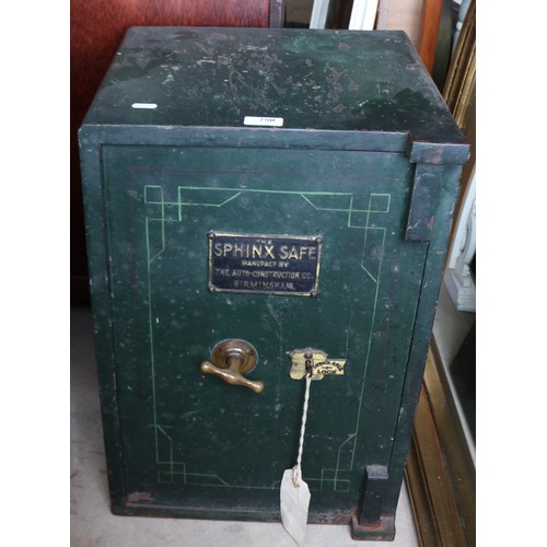 750 - The Auto-Construction Co. Birmingham Sphinx Safe, with inner drawer and door key, W29cm D40cm H58cm