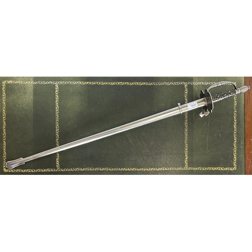 1511 - Reproduction of an 18th century officers type sword, 104cm overall