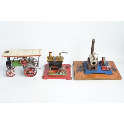 415 - Three live steam engines to include a Mamod TE1 traction engine and an SE2 stationary engine with wh... 