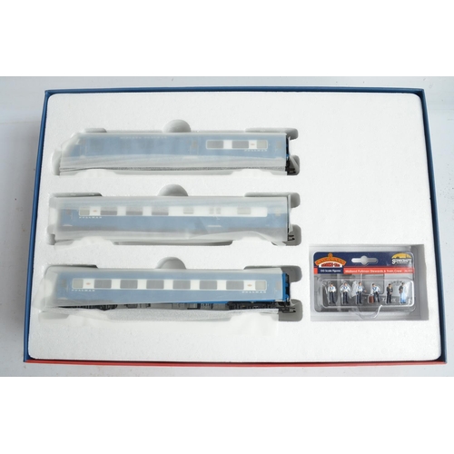 418 - Boxed limited edition Bachmann OO gauge Class 251 Midland Pullman Collectors Edition train pack (lim... 