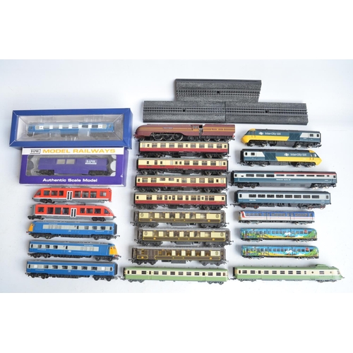 421 - Collection of previously run OO/HO gauge model trains and carriages to include Hornby InterCity 125 ... 