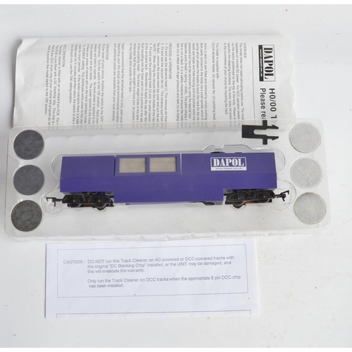 421 - Collection of previously run OO/HO gauge model trains and carriages to include Hornby InterCity 125 ... 