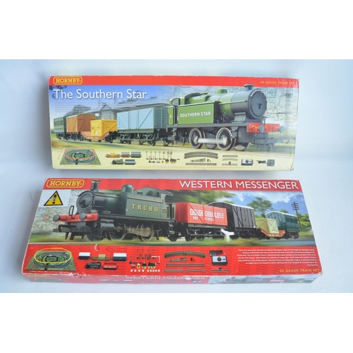 424 - Two boxed OO gauge Hornby train sets to include R1142 Western Messenger (set appears in excellent co... 