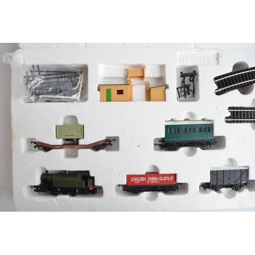 424 - Two boxed OO gauge Hornby train sets to include R1142 Western Messenger (set appears in excellent co... 