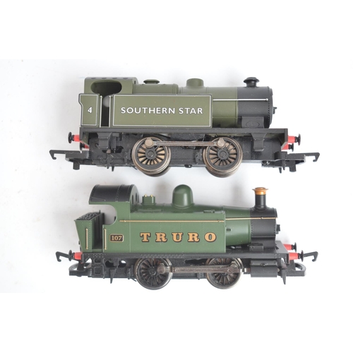 424 - Two boxed OO gauge Hornby train sets to include R1142 Western Messenger (set appears in excellent co... 