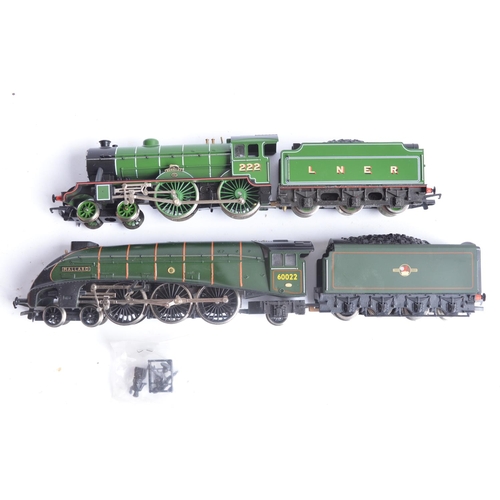 431 - Eight boxed OO gauge electric steam train models from Hornby to include R309 Class A4 Mallard (very ... 