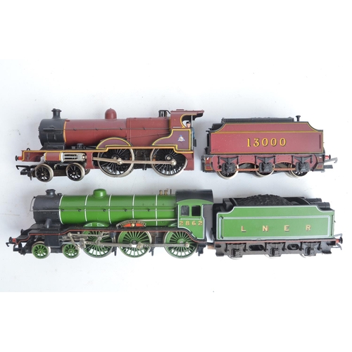 432 - Eight boxed OO gauge electric steam train models from Hornby to include M3030 limited edition BR Cor... 