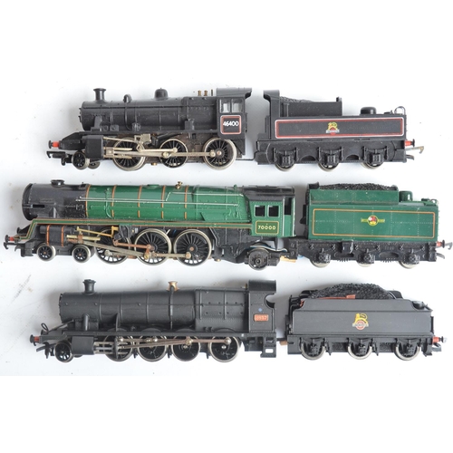 433 - Eight boxed OO gauge electric steam train models from Hornby to include Top Link R2022 GWR King Geor... 