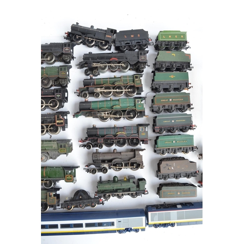 436 - Large collection of OO/HO gauge railway models, all locos from Hornby, Lima, Tyco, Tri-ang etc. incl... 