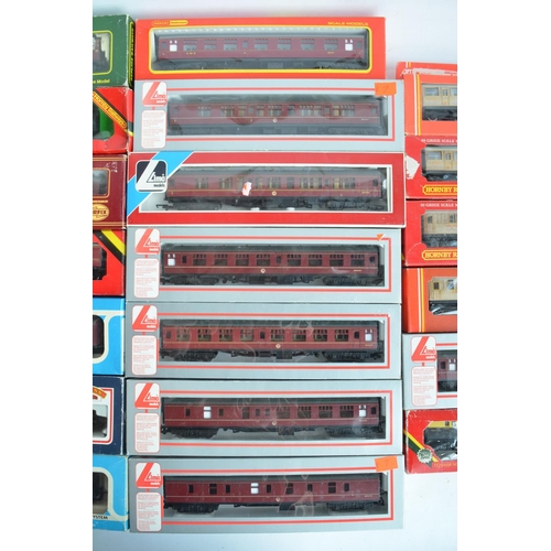 437 - Twenty seven boxed OO gauge railway carriages from Hornby, Lima, Bachmann, Airfix and Replica Railwa... 