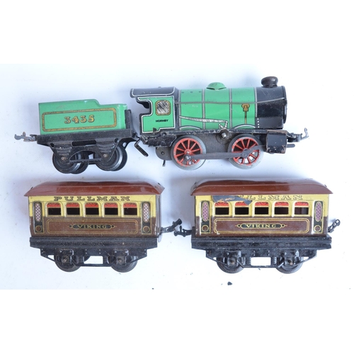 440 - Collection of vintage O, OO and TT gauge boxed railway models to include Hornby Meccano O gauge set ... 