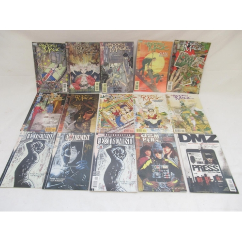 805 - Vertigo comics - mixed collection of Vertigo comics to inc. Mnemovore, The Books of Magic, The Extre... 