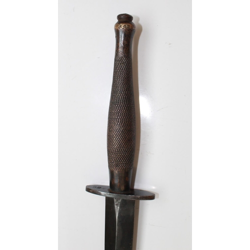 1557 - Fairbairn- Sykes Commando Knife. Second Pattern Stamped with broad arrow B2 inspectors mark on the g... 