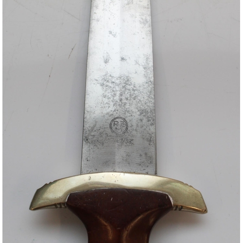 1565 - German War period 1933 Pattern SA Dagger. With Eagle symbol and Sa rune inset in handle. Blade is in... 