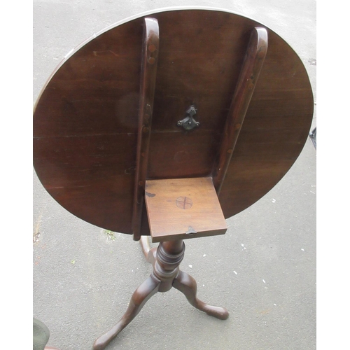 268 - Georgian mahogany tripod tea table, circular tilt top on vase turned column support, D76cm H74cm