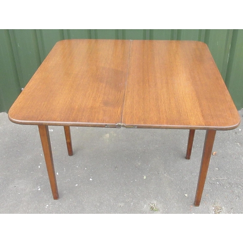 276 - Edwardian oak tea table, swivel folding top on square tapered supports, W92cm D90cm H74cm