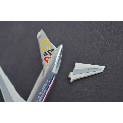 463 - Seventeen boxed 1/400 diecast international airlines themed civilian airliner models including highl... 