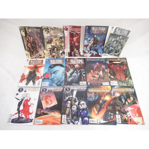 814 - Wildstorm comics - mixed collection of Wildstorm comics to inc. Robotech, Rokkin, Warblade, The Twil... 