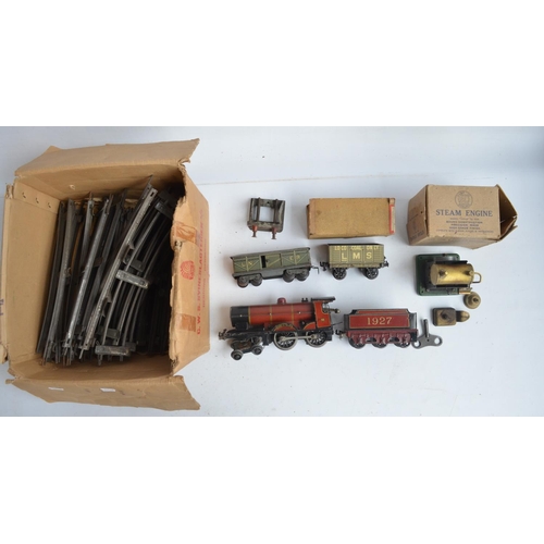 417A - Vintage O gauge Bassett-Lowke 4-4-0 clockwork steam train model '1927' with key (in reluctant workin... 